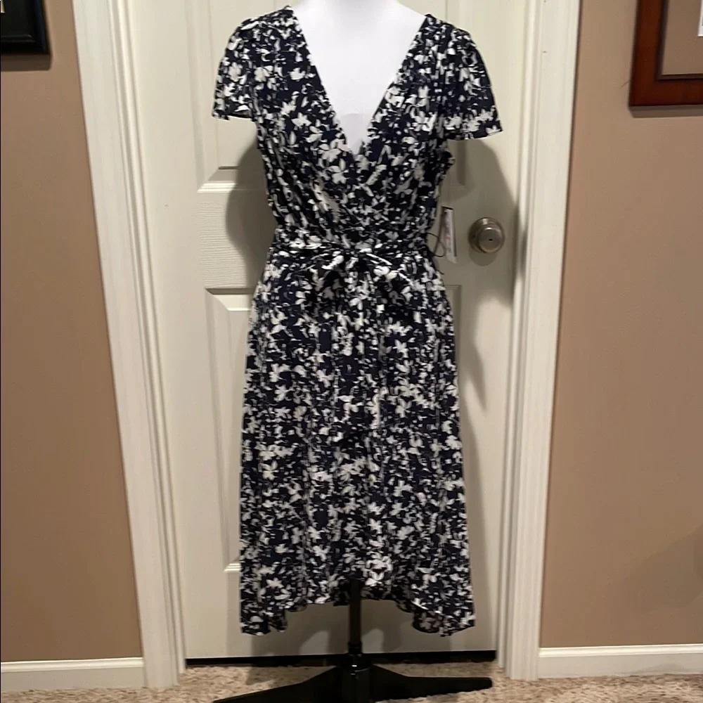 DKNY
Floral High Low Faux Wrap Dress Size 10 - Picture 1 of 10